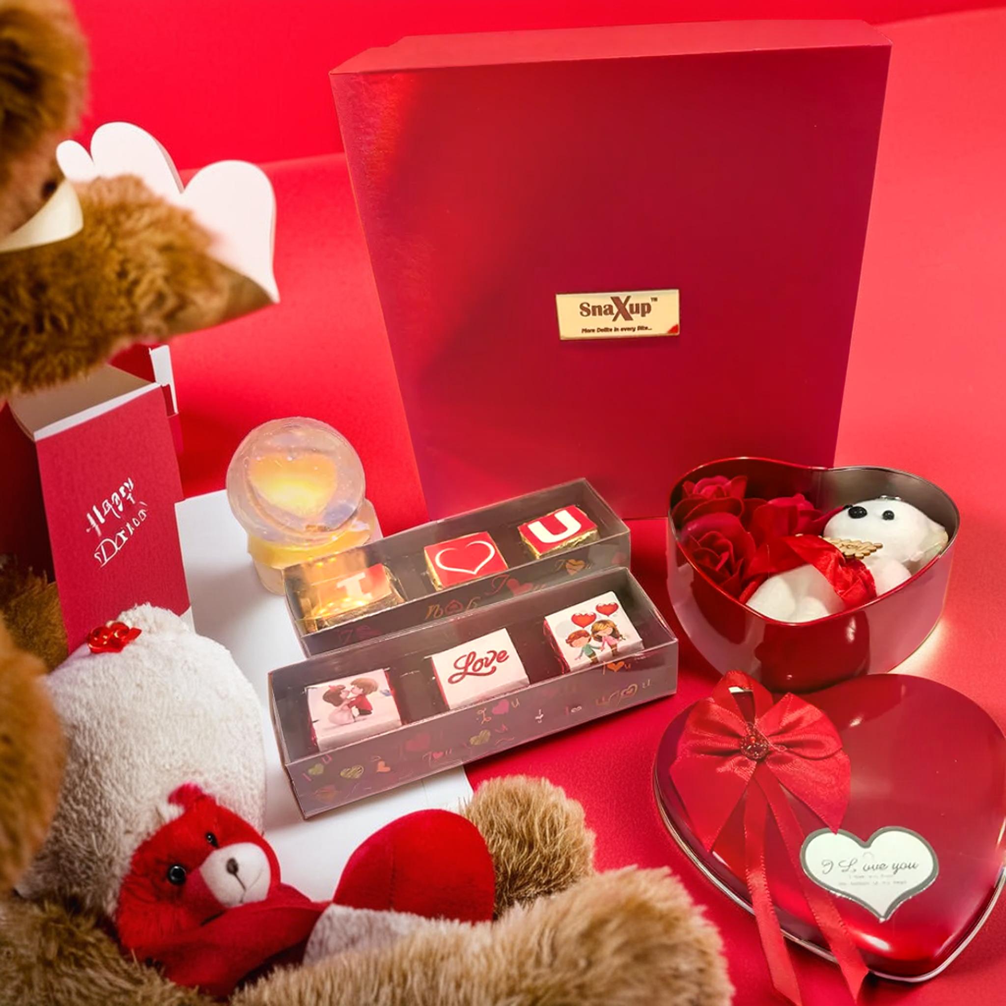 Red Love Hamper